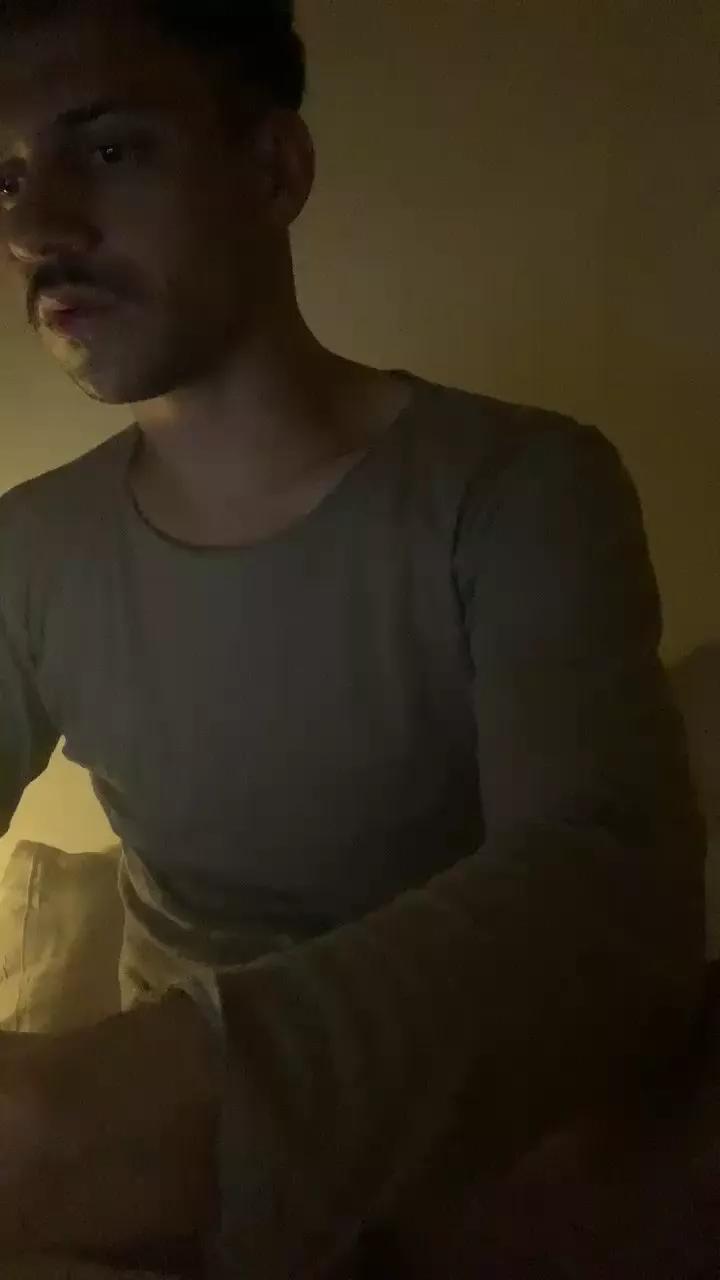 Manugic on Cam4 
