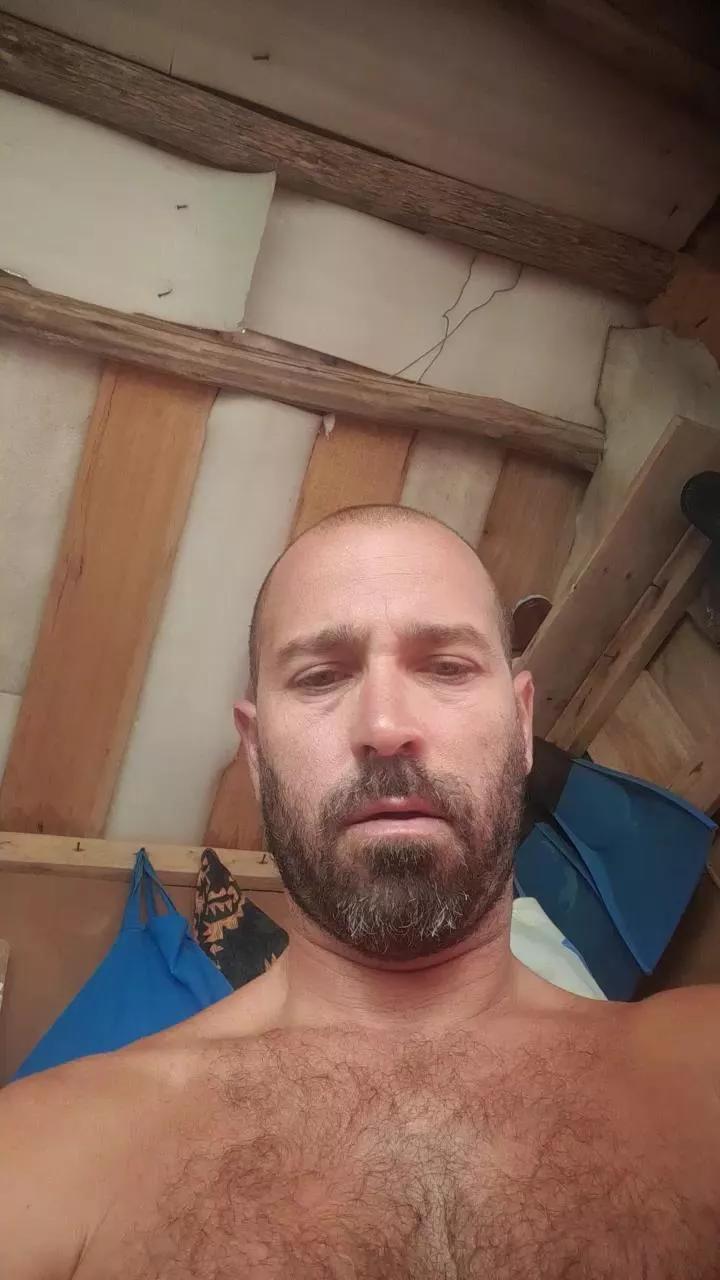 manutrianas on Cam4 