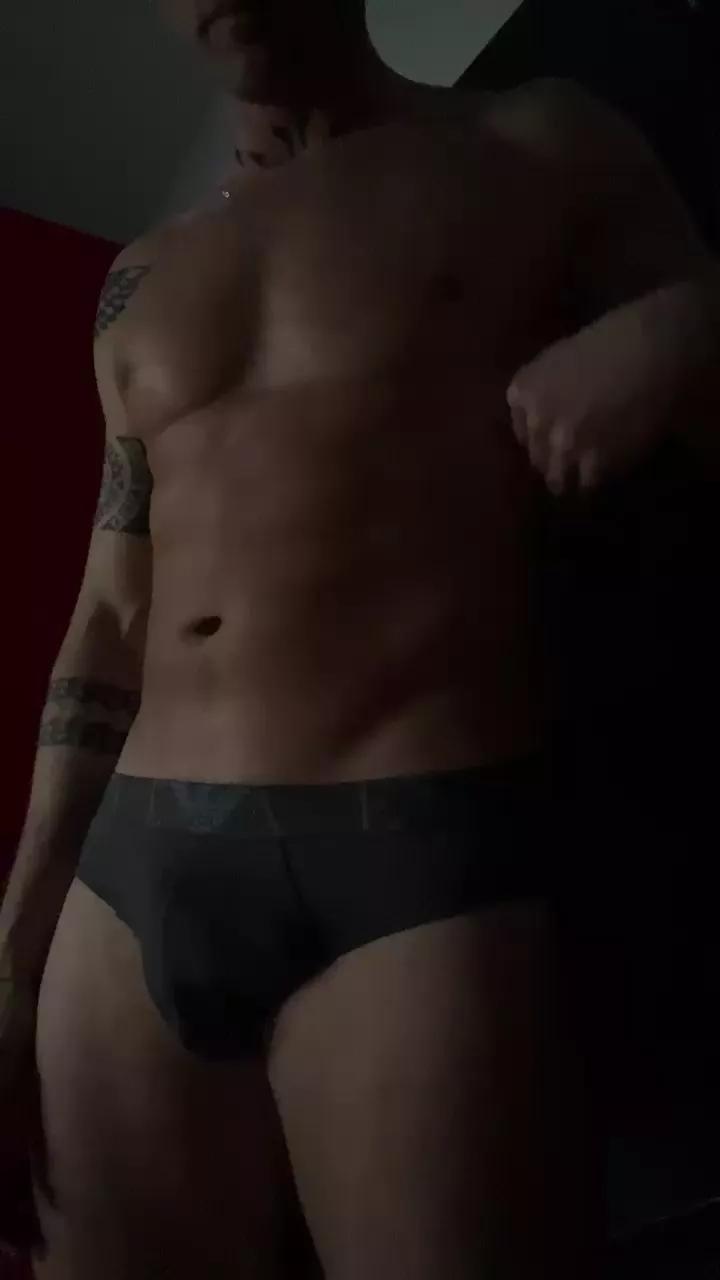 Marcodd89 on Cam4 