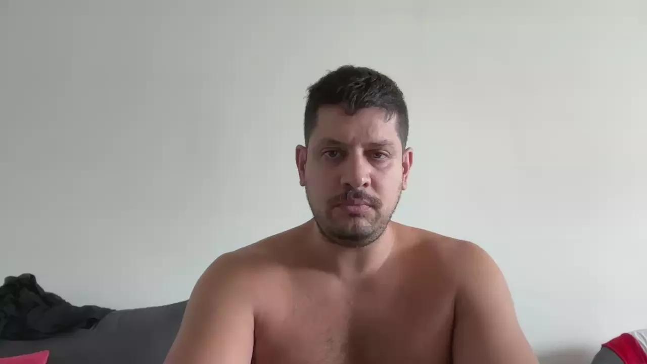 Martooo1987_ on Cam4 