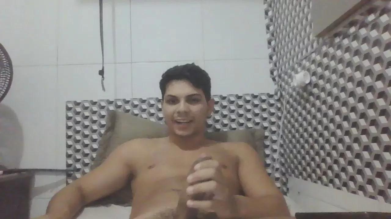 mateus_novinho_ on Cam4 