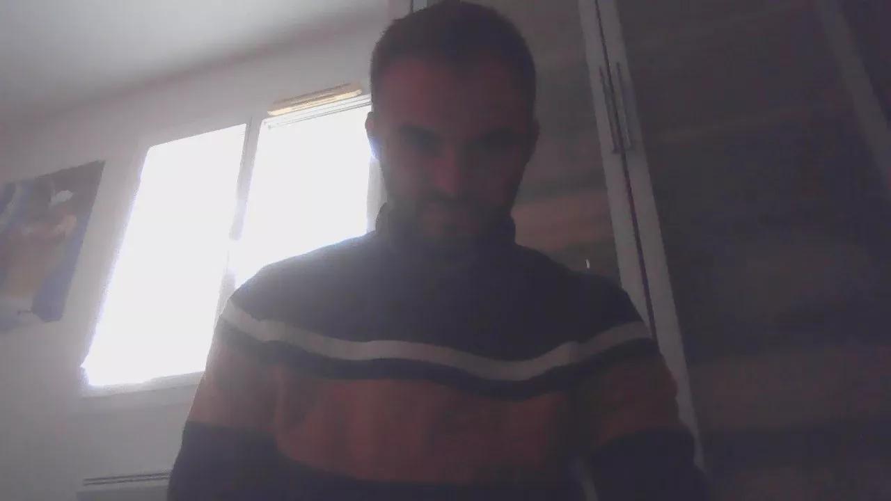 maxou74 on Cam4 