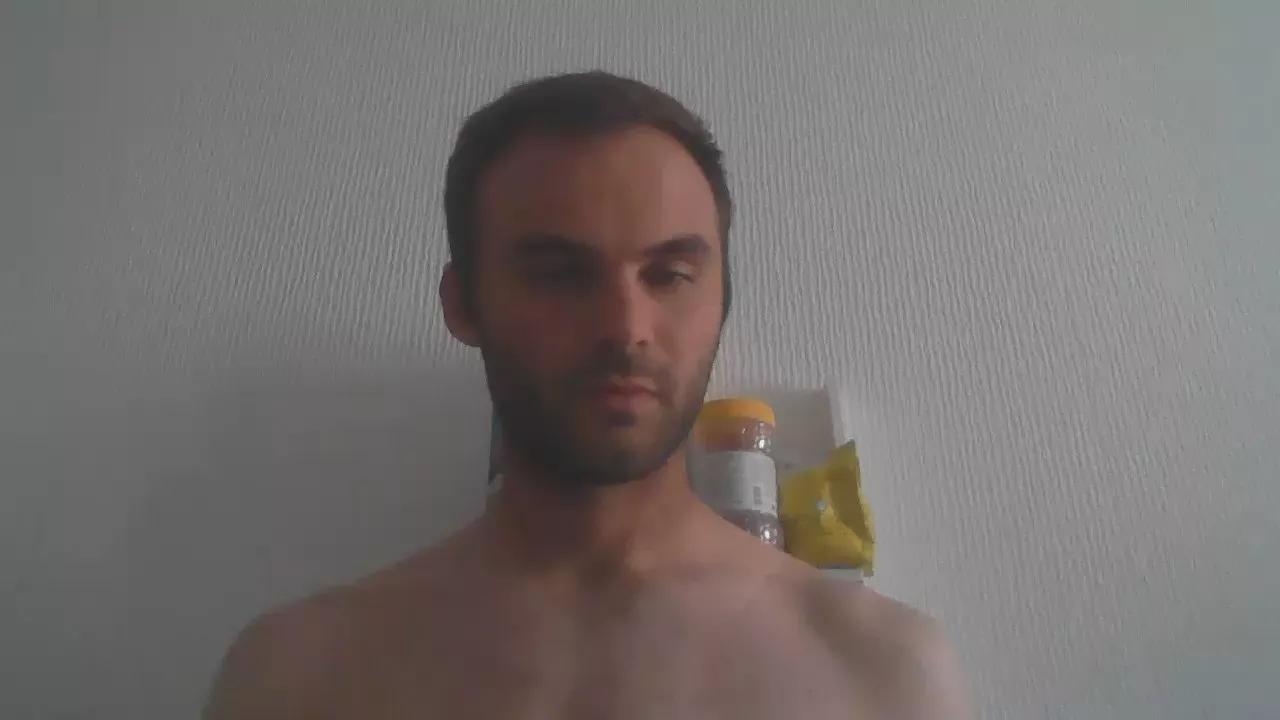 maxou74 on Cam4 