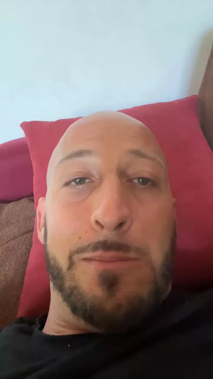 Offline Mazzetta1988 on Cam4