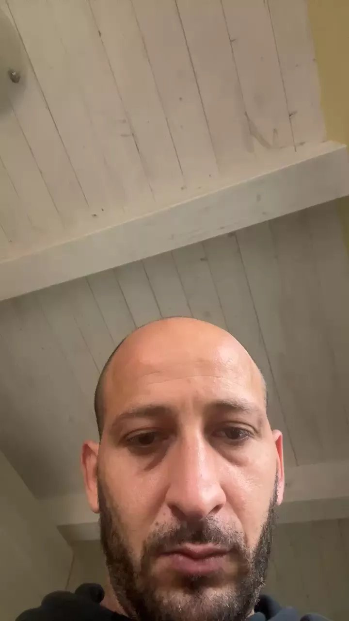 Offline Mazzetta1988 on Cam4