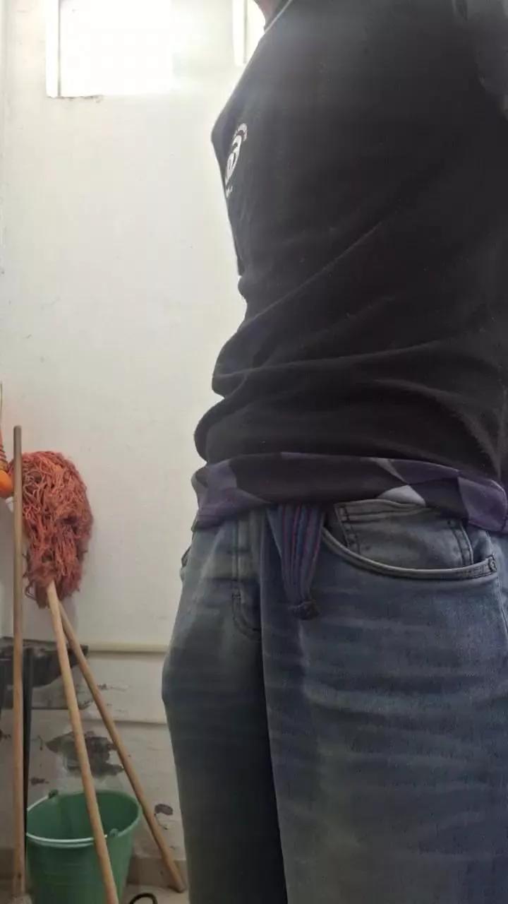 MeMasturbo20cm on Cam4 