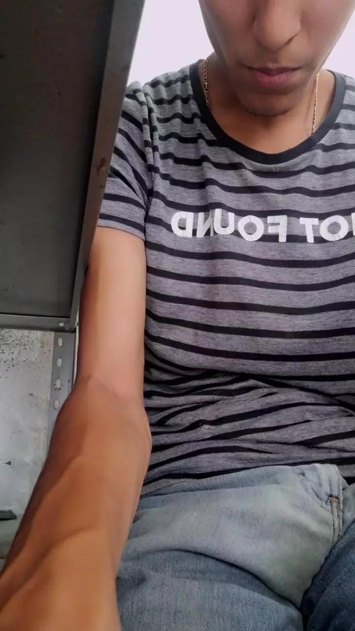 MeMasturbo20cm on Cam4 