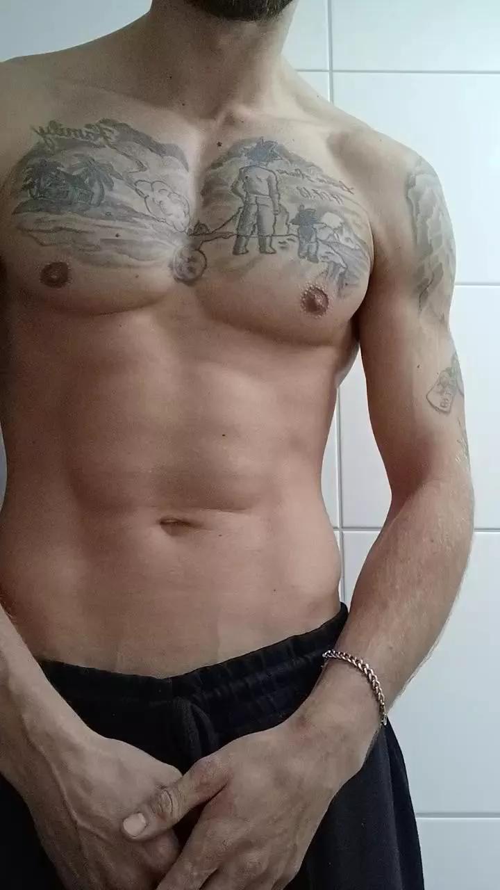 Mikeeeel on Cam4 