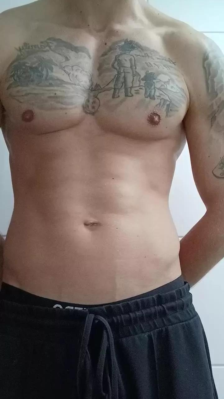 Mikeeeel on Cam4 