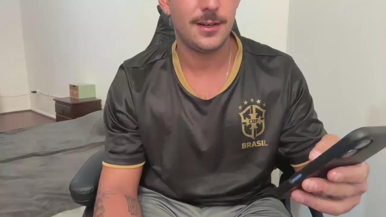 mineiro22gato on Cam4 