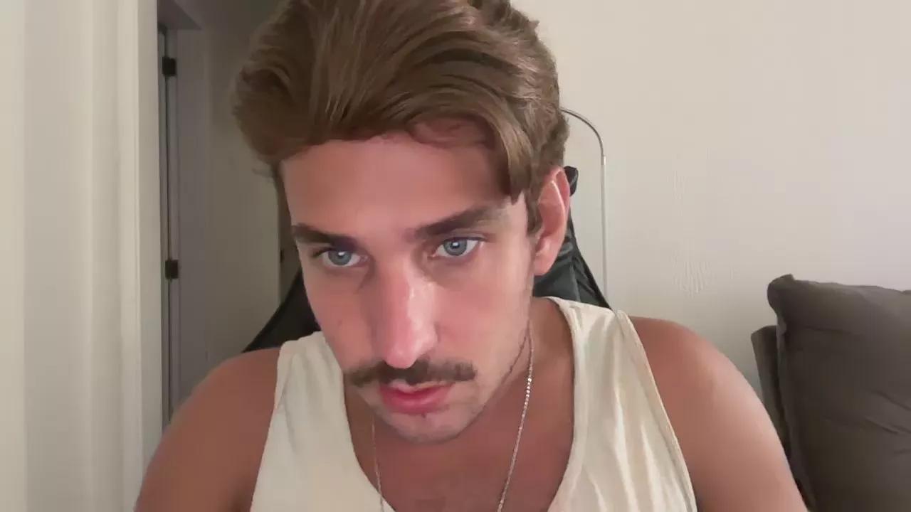 mineiro22gato on Cam4 