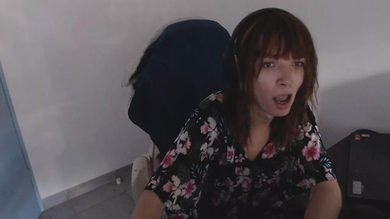 missthon on Cam4