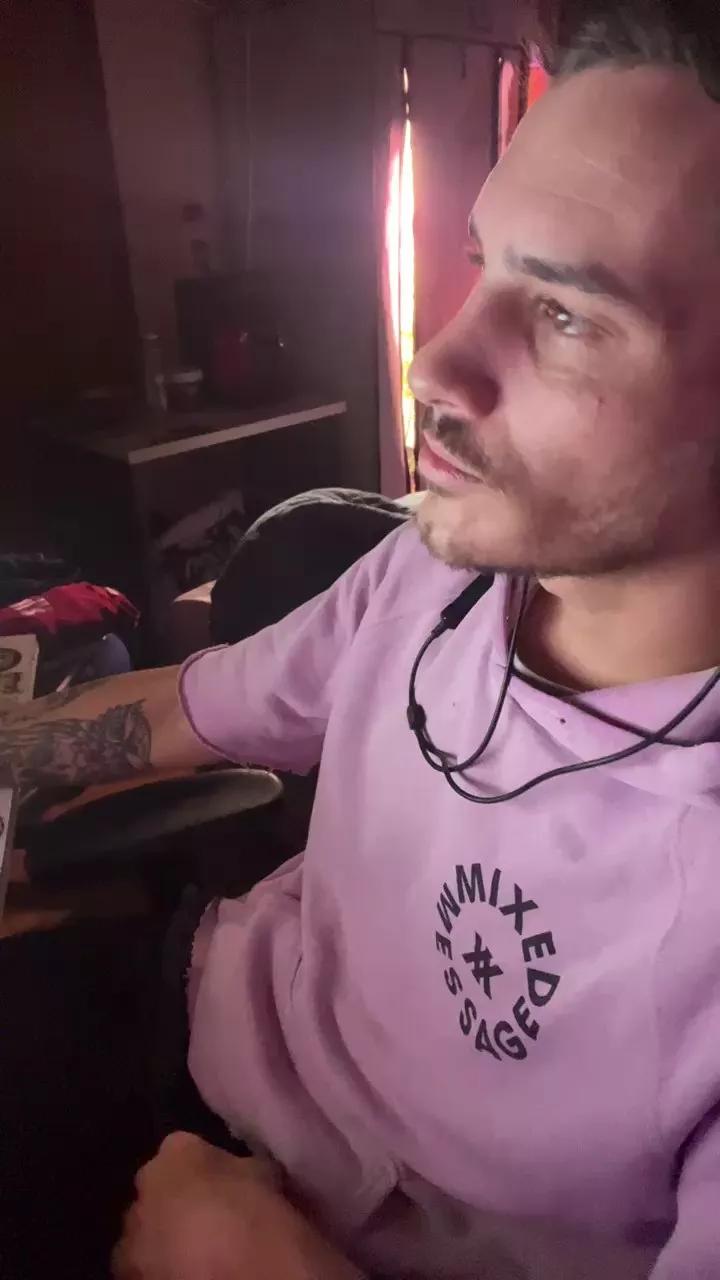 modelpedroxxx on Cam4 