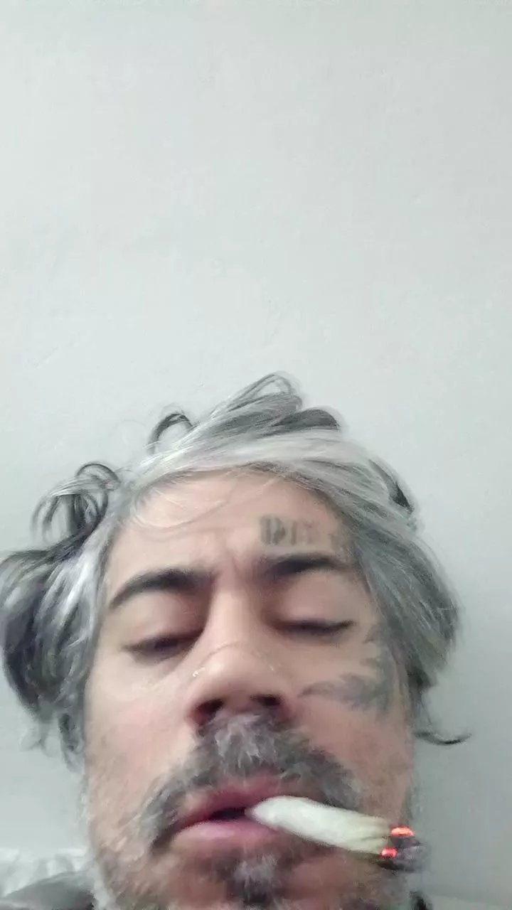 Offline mojhei on Cam4