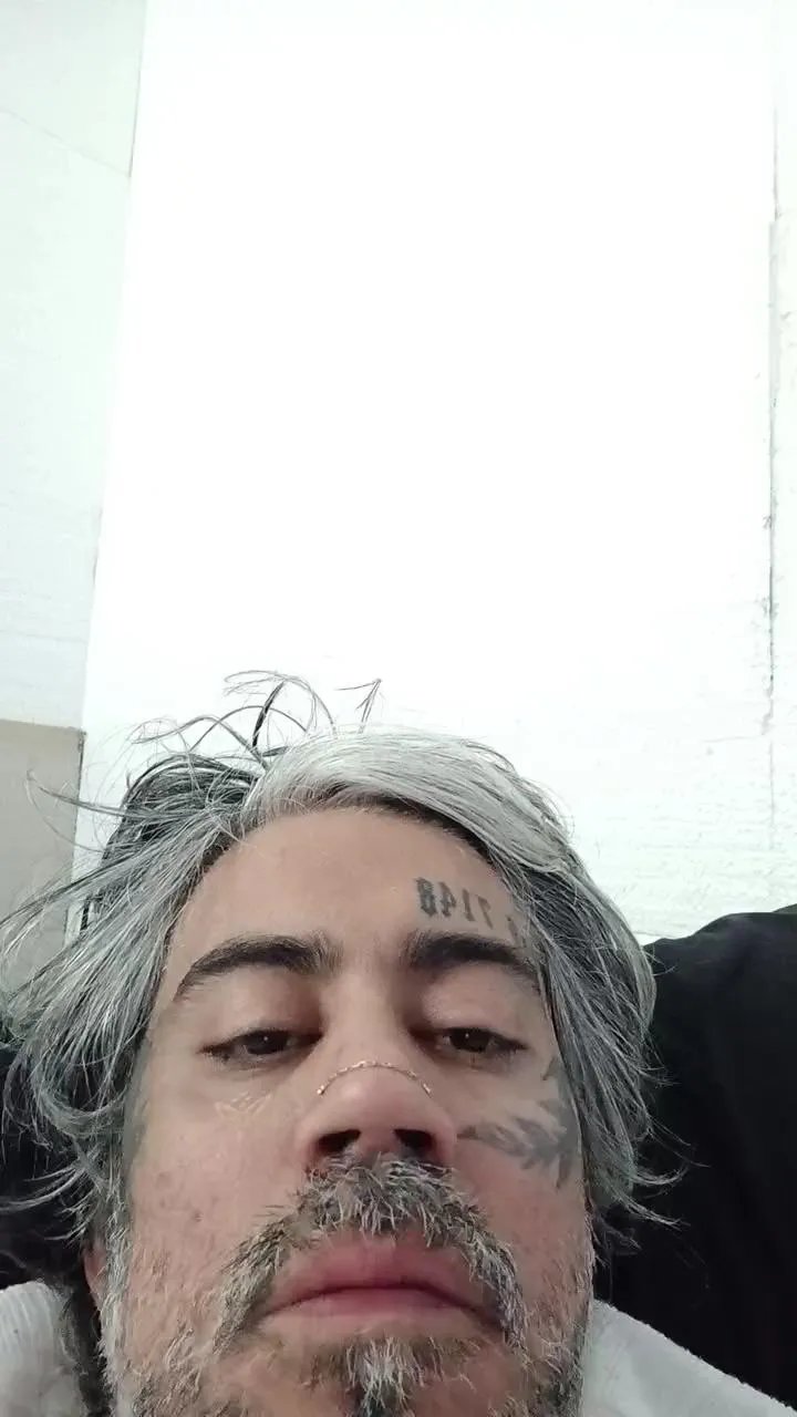 Offline mojhei on Cam4