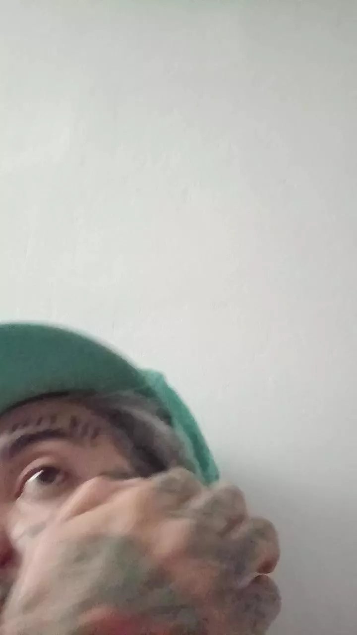 Offline mojhei on Cam4