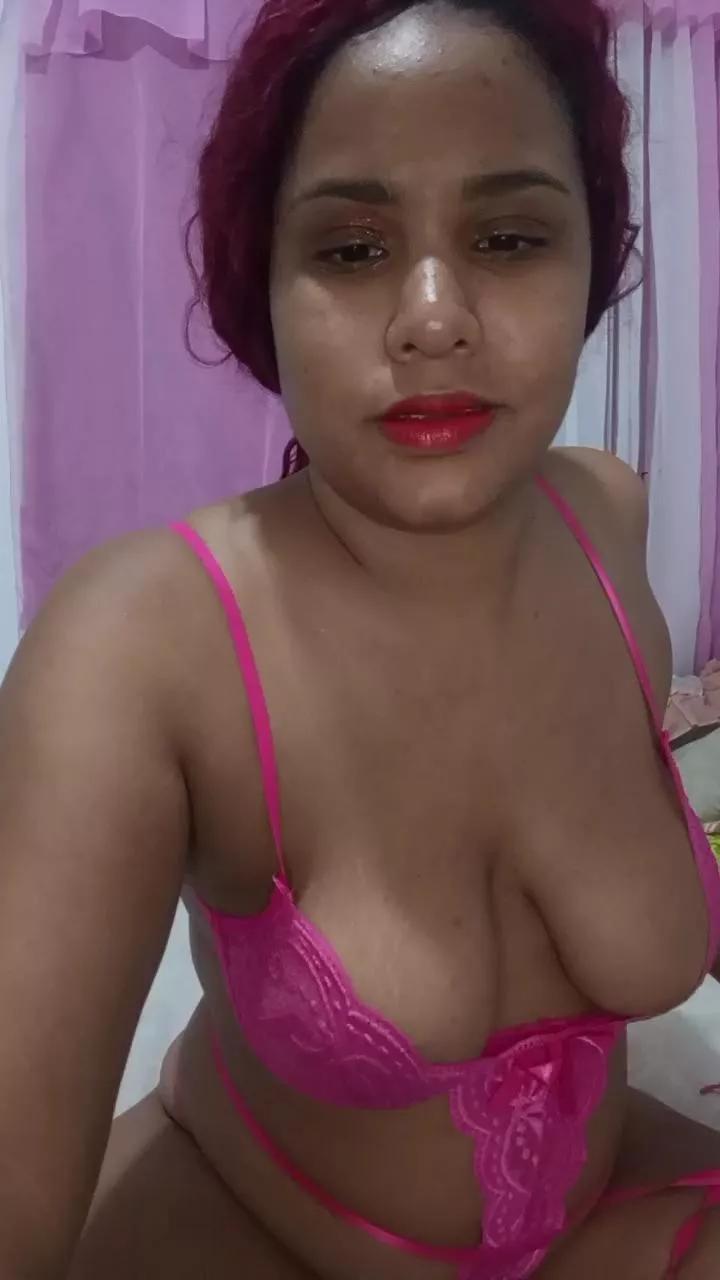Monica2702 on Cam4 