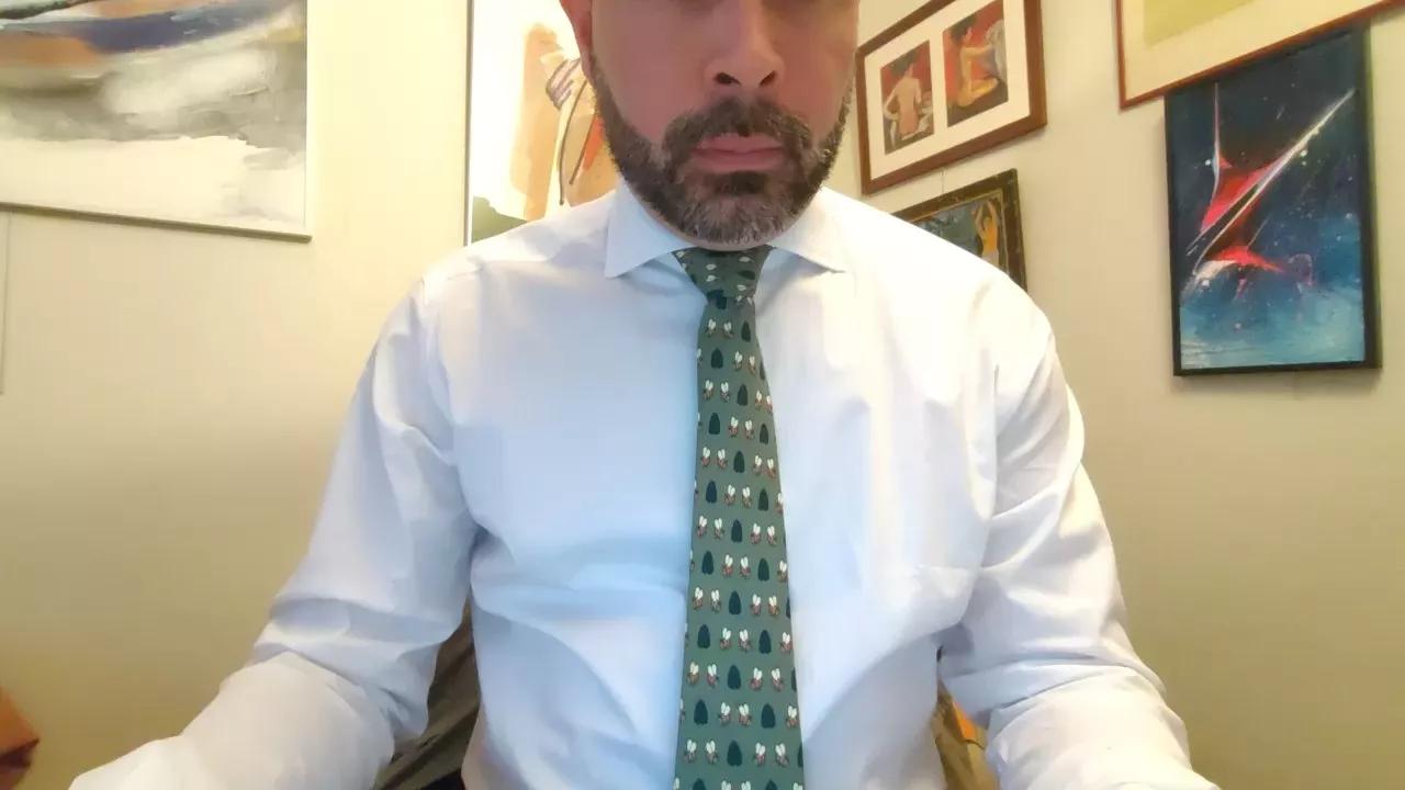 MonsieurParigi on Cam4 