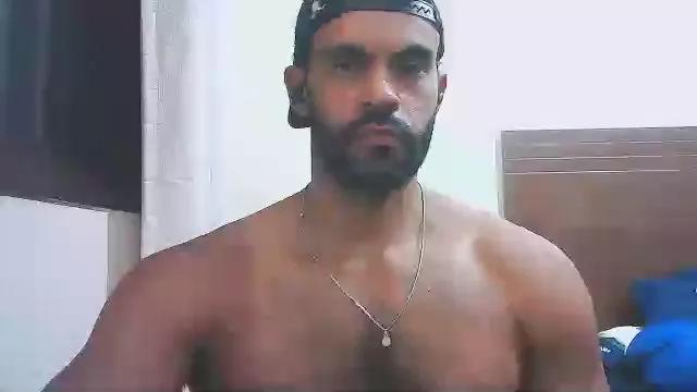 Moreno_Gigante on Cam4 