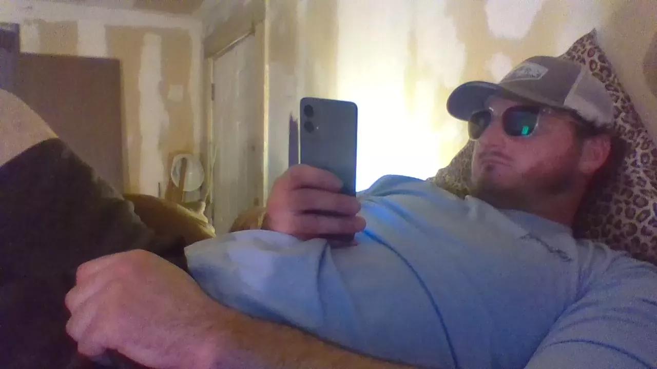 Muledick8822 on Cam4 