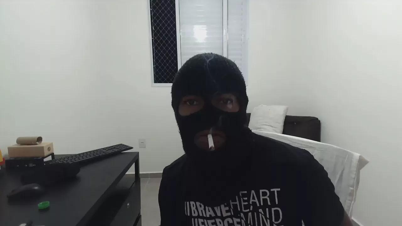 negrodot23cm on Cam4 