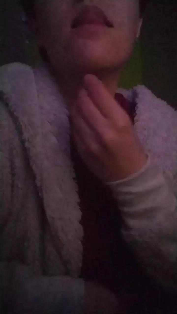 Nenazasexyy on Cam4 