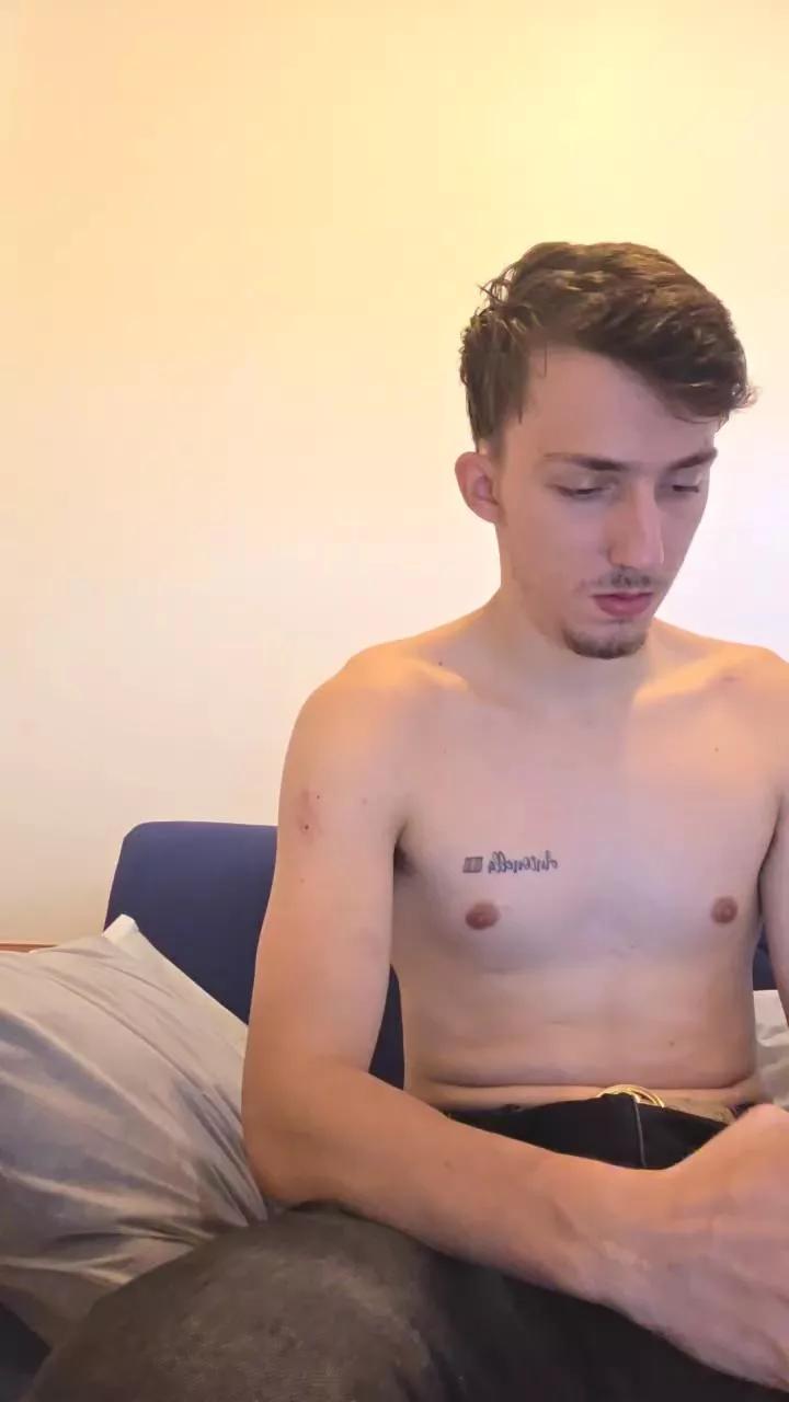 NicoDavis on Cam4 