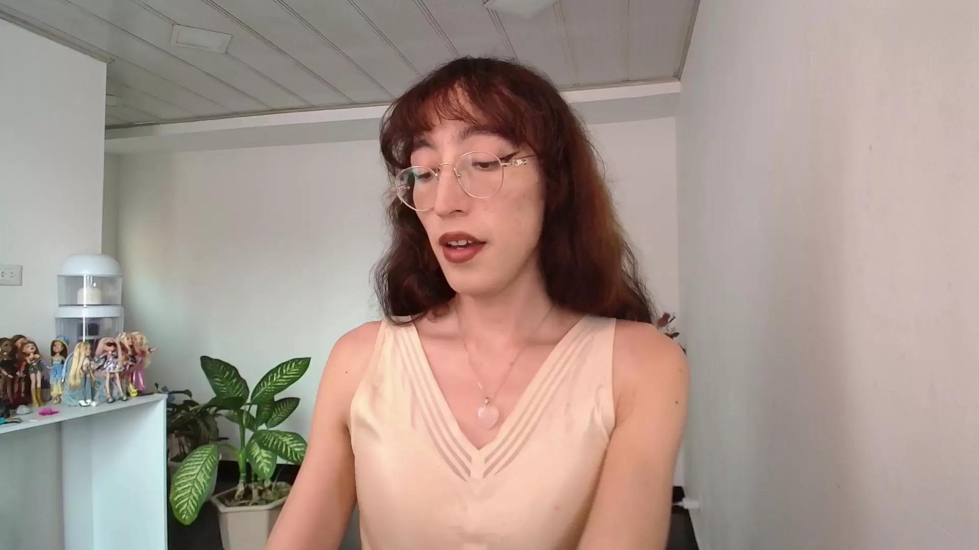 NicoleLpz on Cam4 