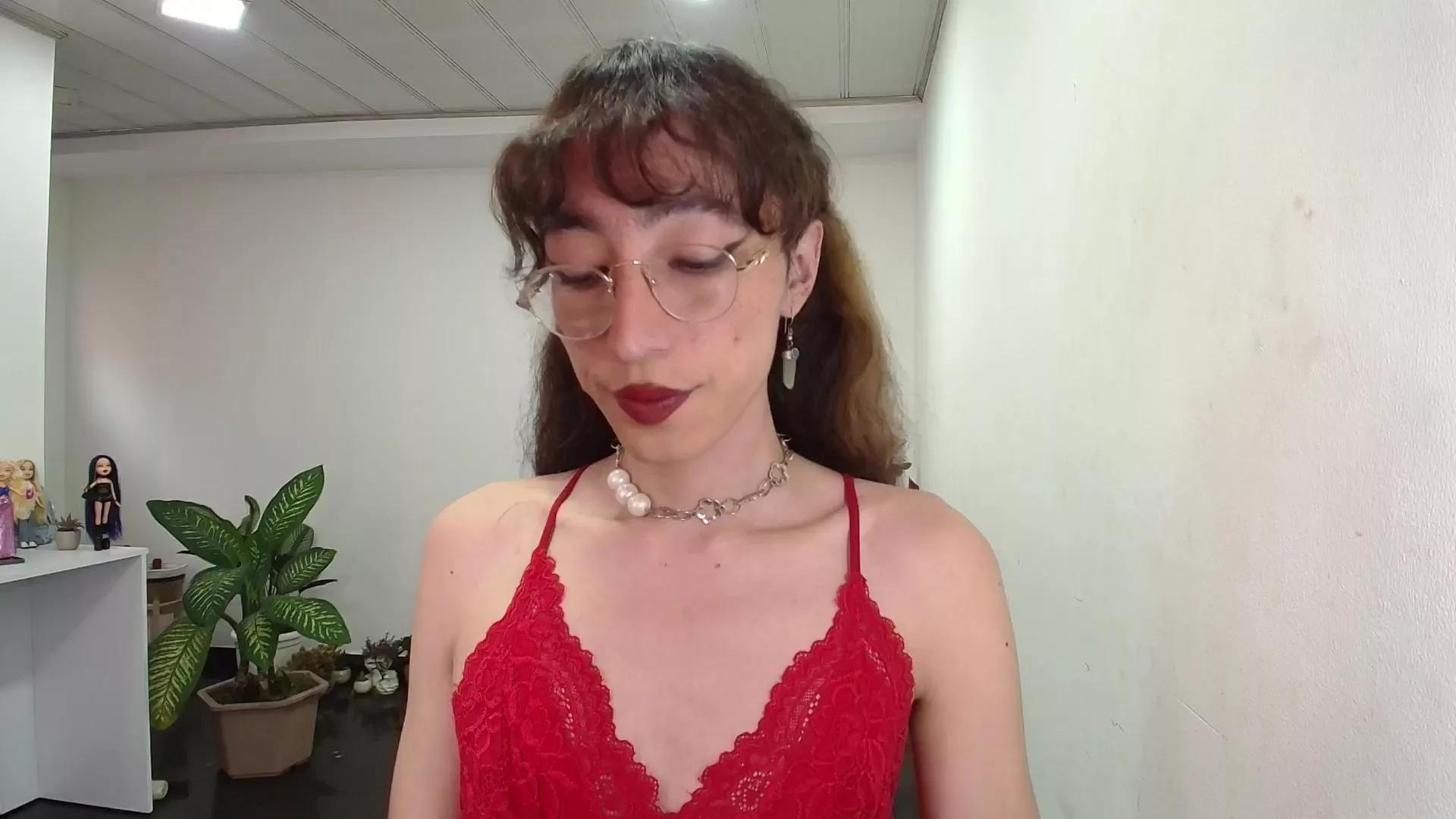 NicoleLpz on Cam4 
