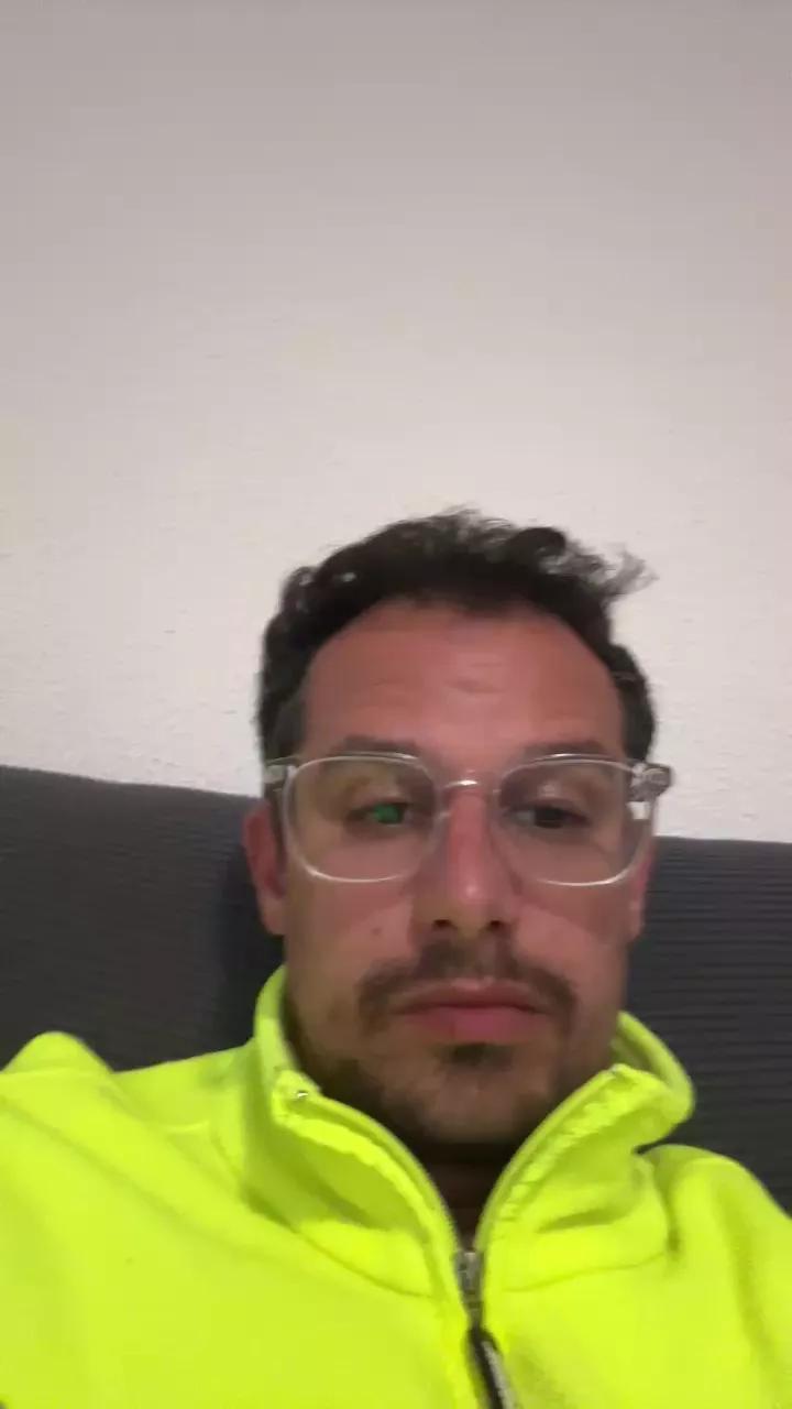 Nursealone on Cam4 
