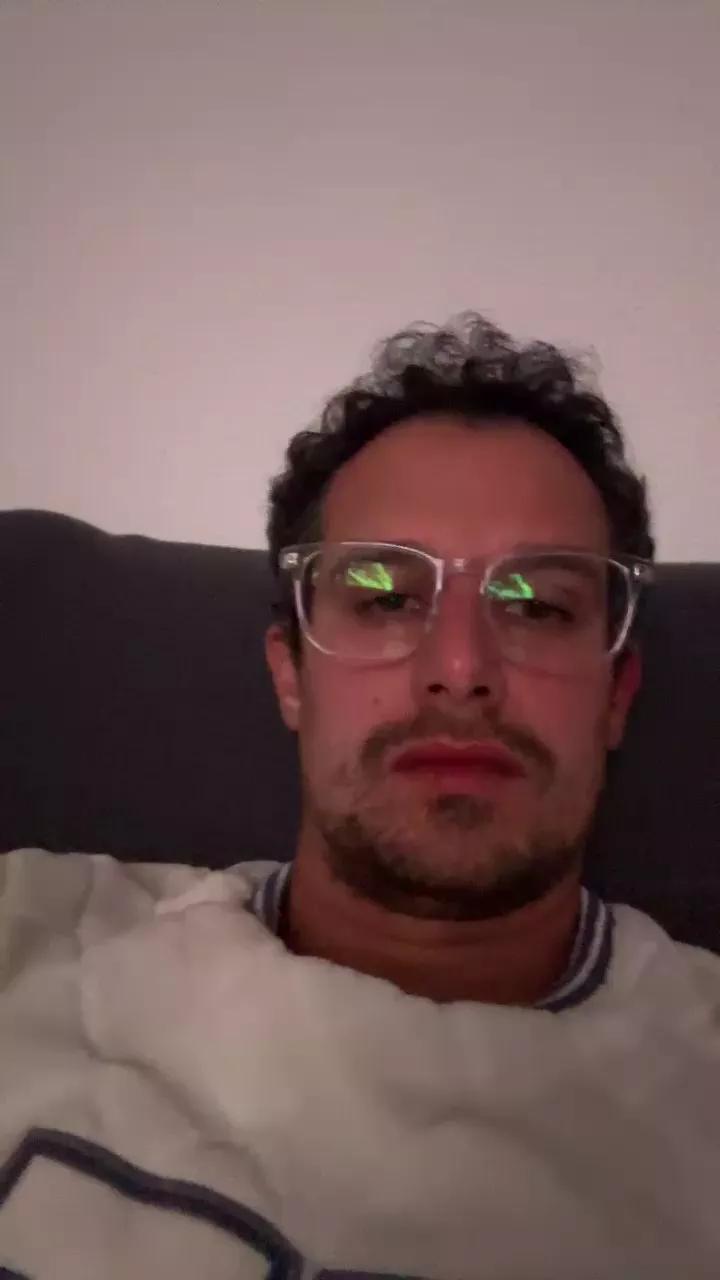 Nursealone on Cam4 