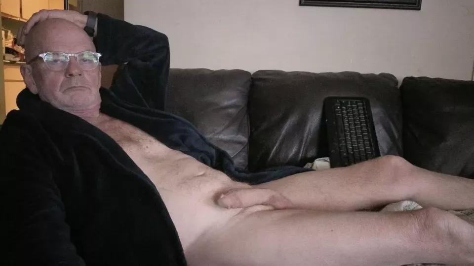 oldguynicecock1 on Cam4 