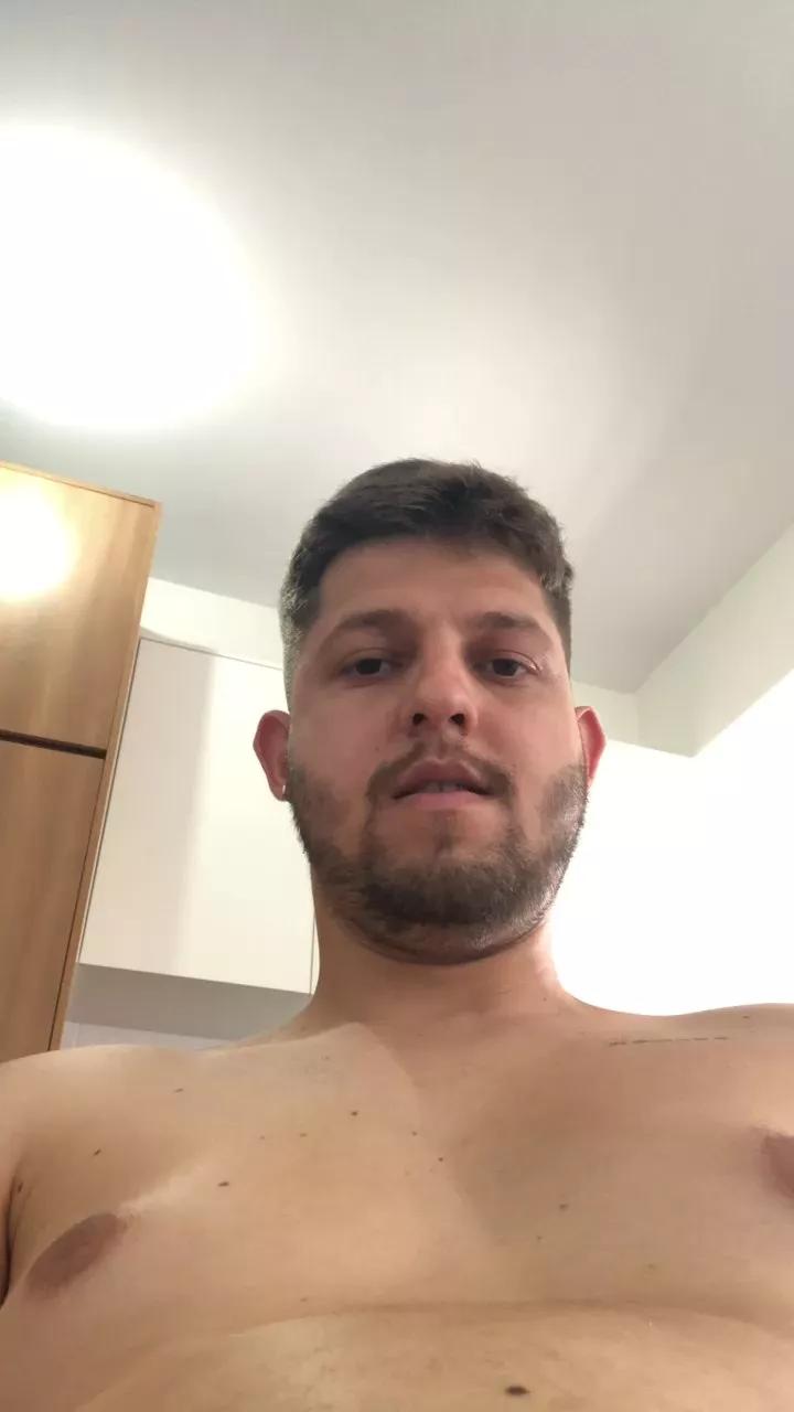Ownobru on Cam4 