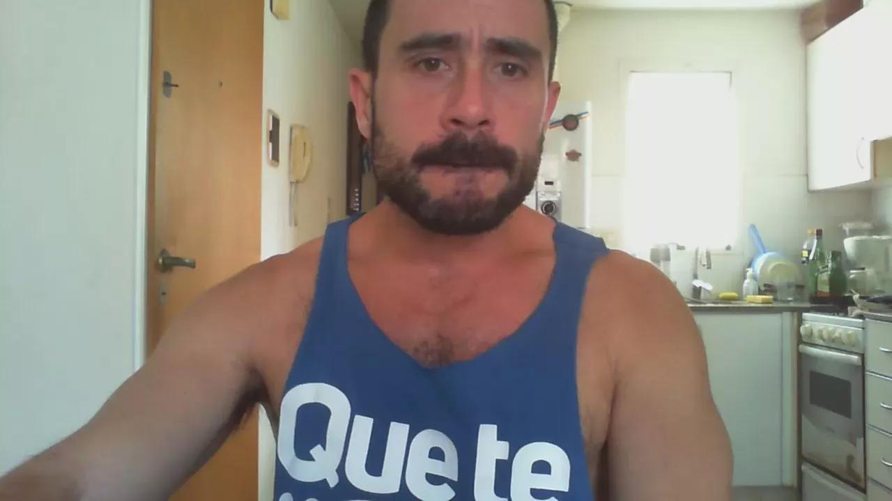 p_arg1986 on Cam4 