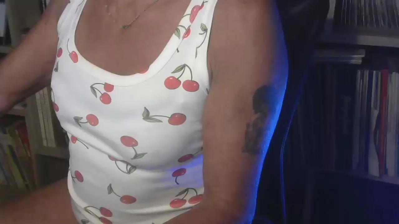 pamela2564 on Cam4 