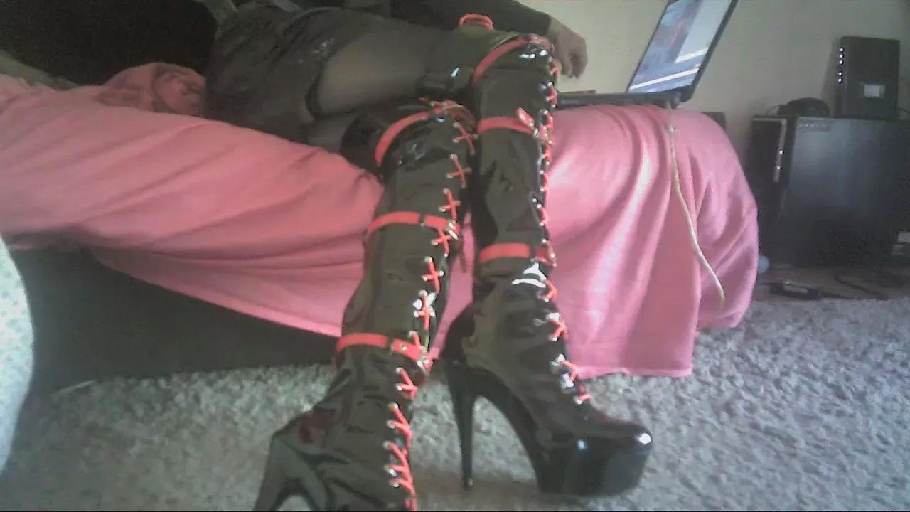 paulinhasexy3 on Cam4 