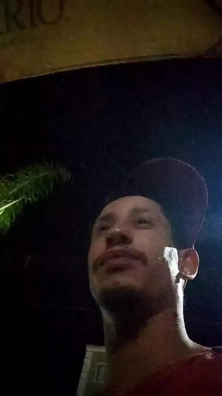 Offline Paulophz00 on Cam4