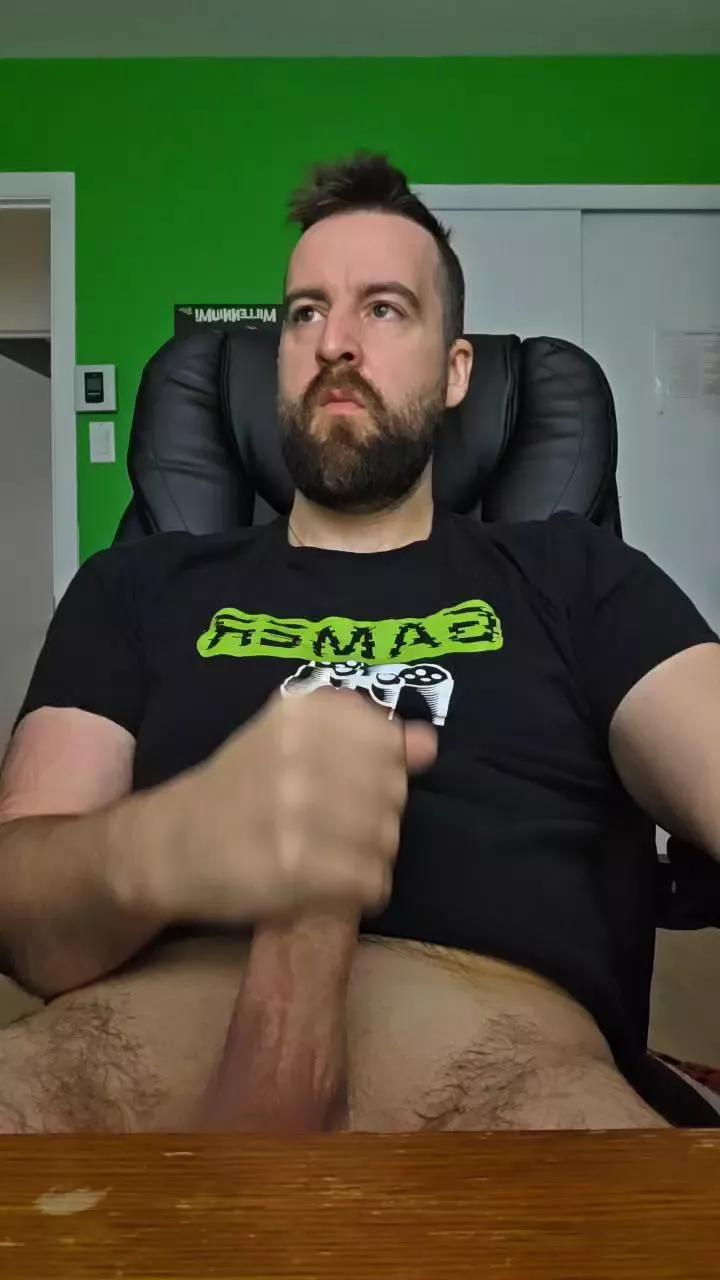 Pauly1988 on Cam4 