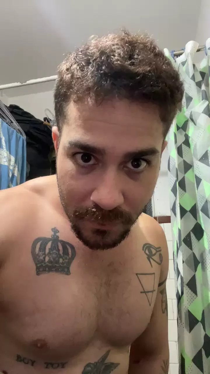 Offline pedro5946 on Cam4