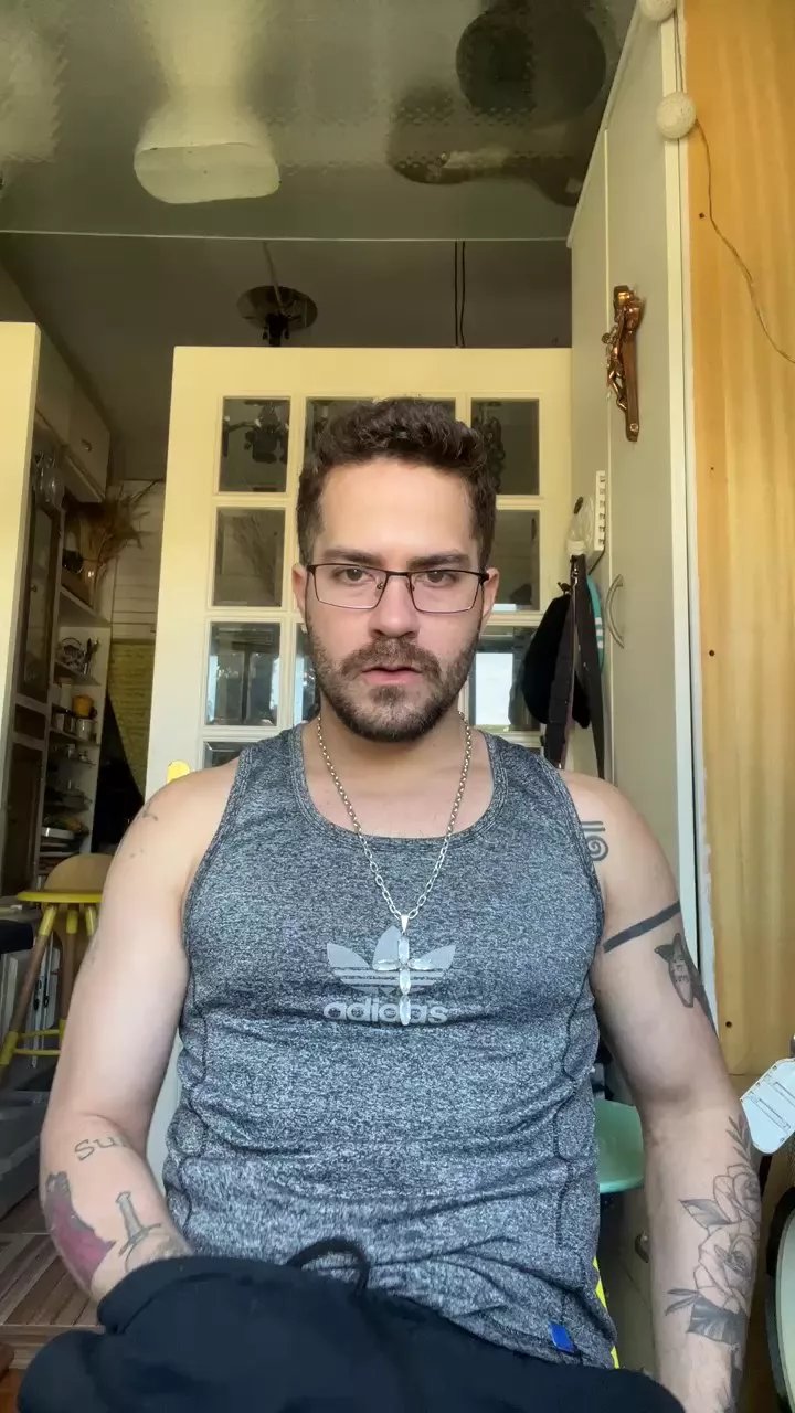 Offline pedro5946 on Cam4