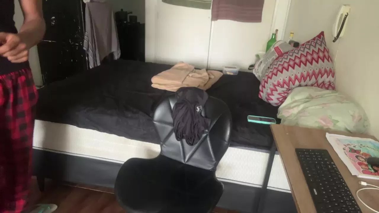 Offline pedro5946 on Cam4