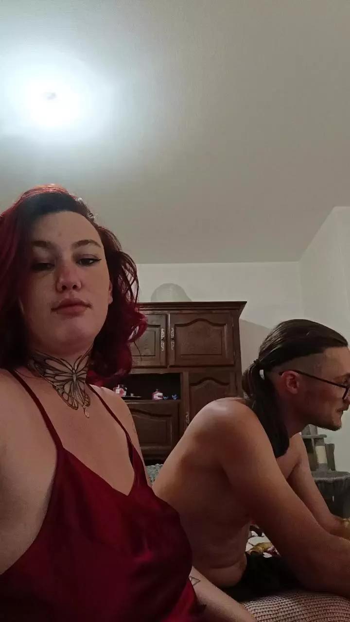 Pinklady71 on Cam4 