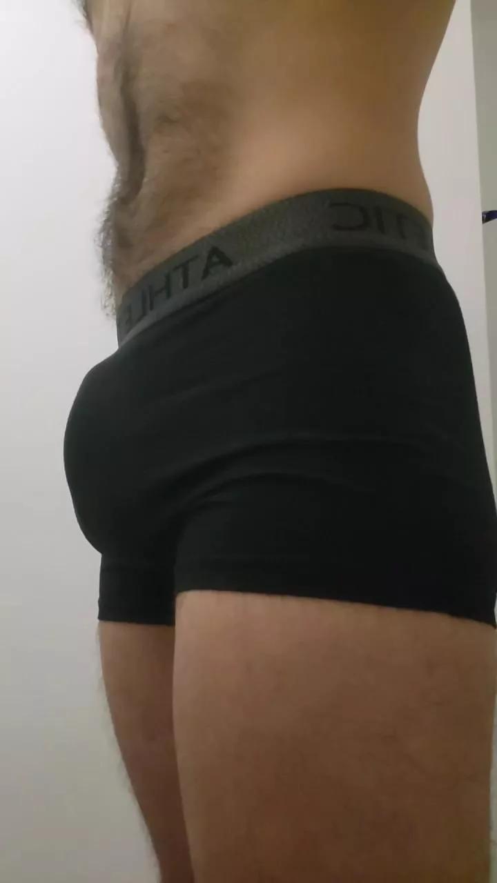 pseudonymee2hot on Cam4 