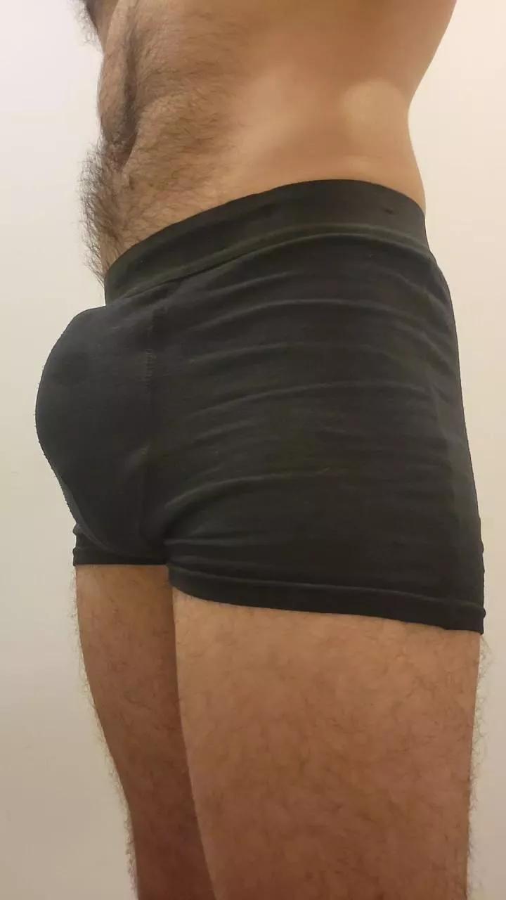 pseudonymee2hot on Cam4 