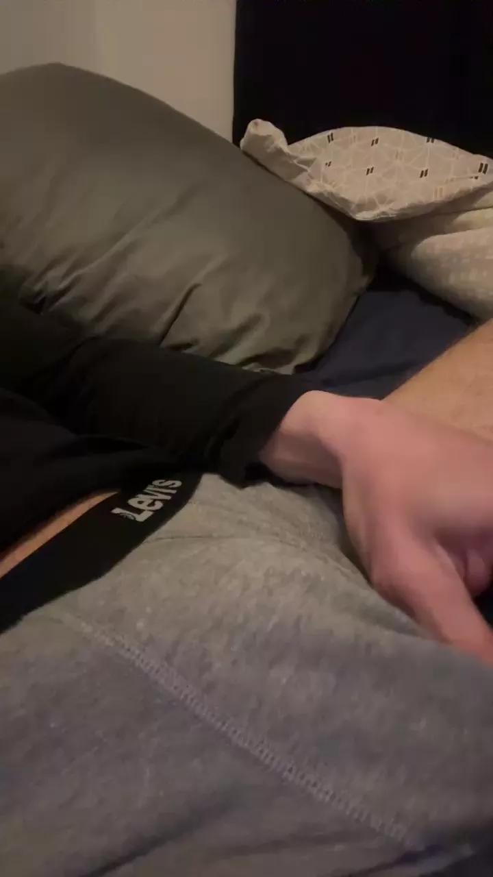 Ptiteub on Cam4 