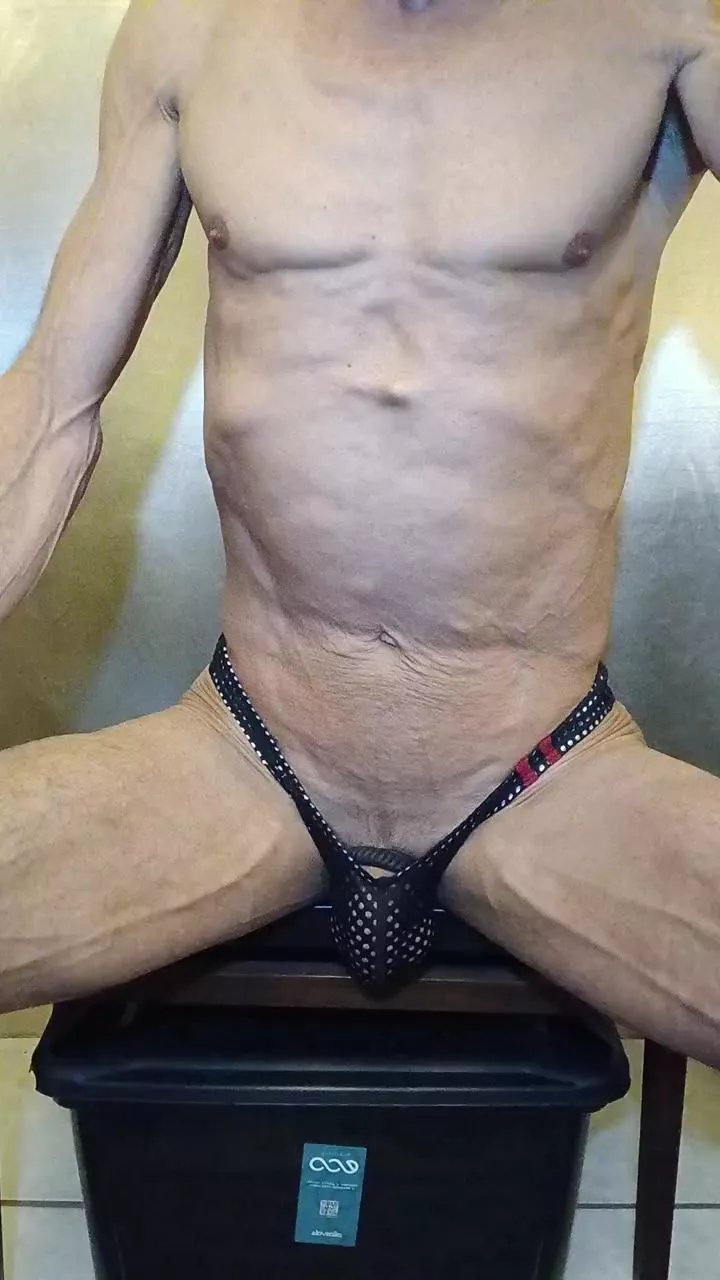 Offline quico200 on Cam4