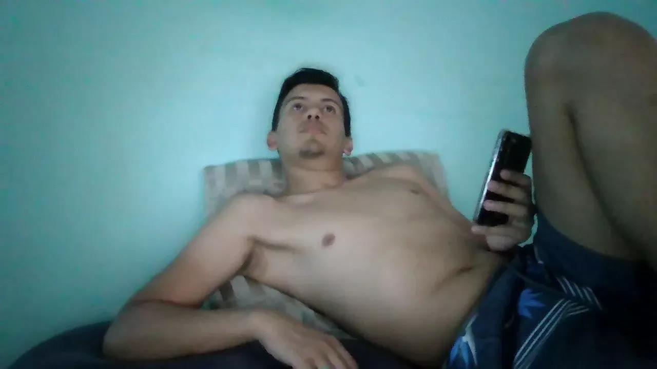 Rafarovii979 on Cam4 