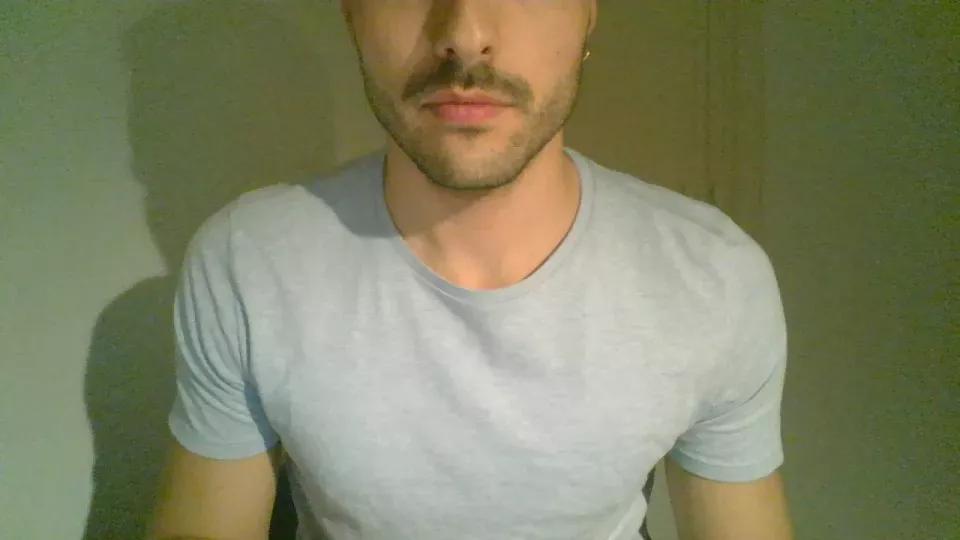 raul2039 on Cam4 