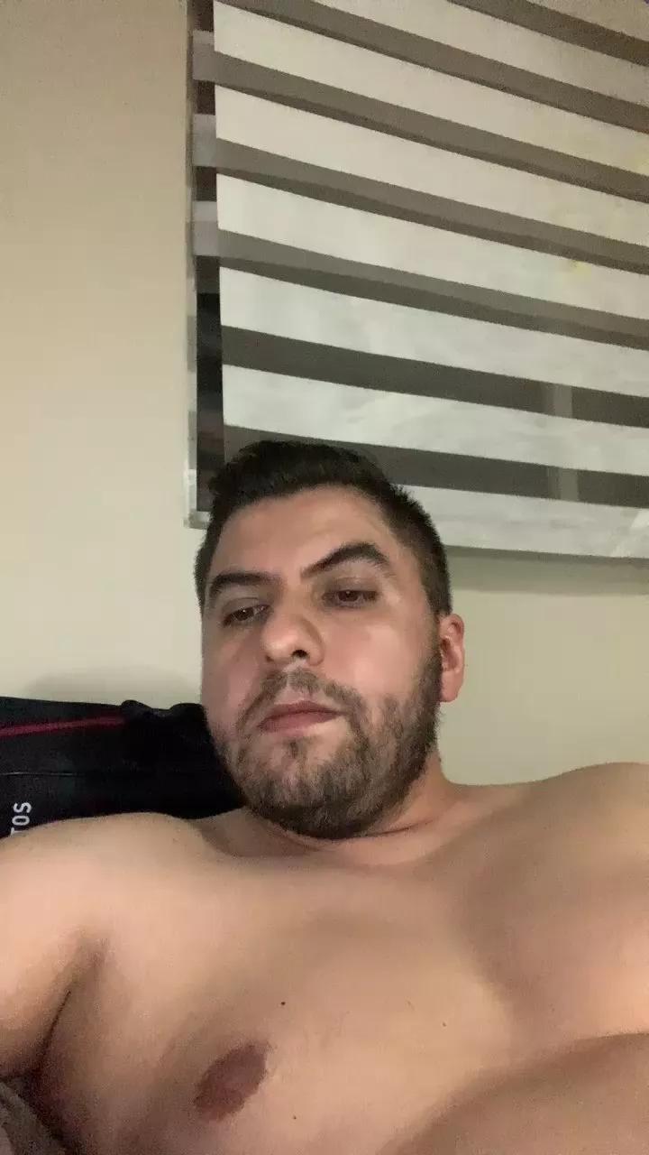 raulgzz4 on Cam4 