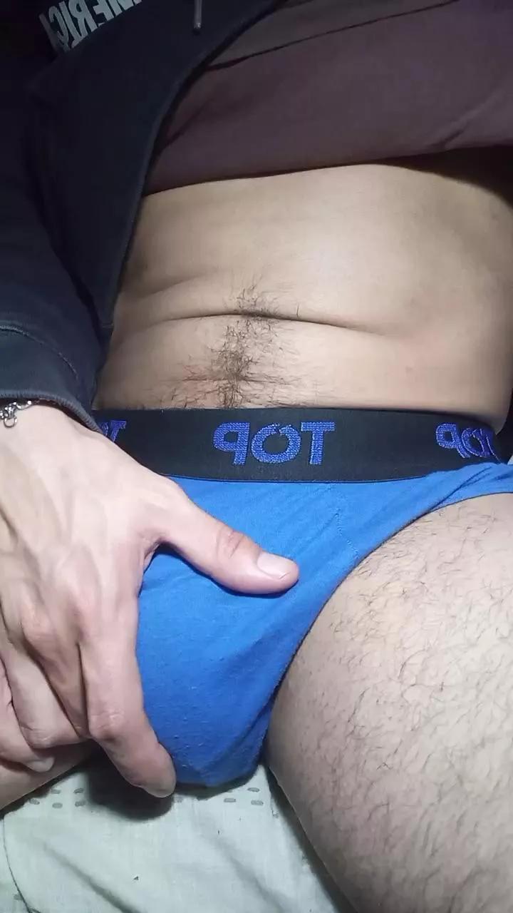 RealChicoBoy on Cam4 